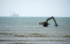 Digger-at-work-pre-stranding